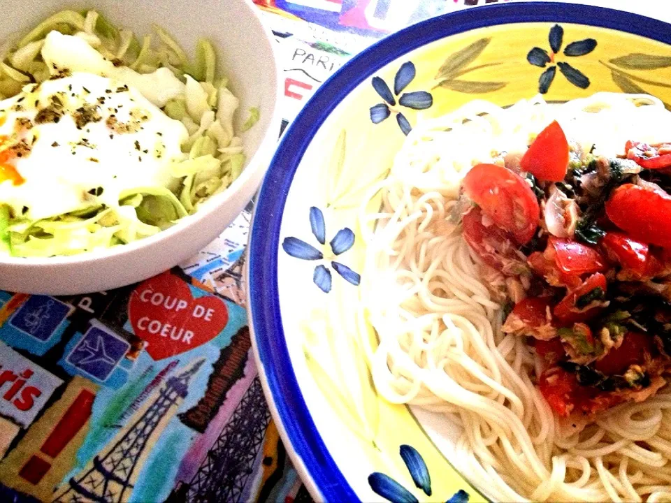 😍😍トマトとツナのそうめん 温玉キャベツサラダ😍😍|moe;)さん