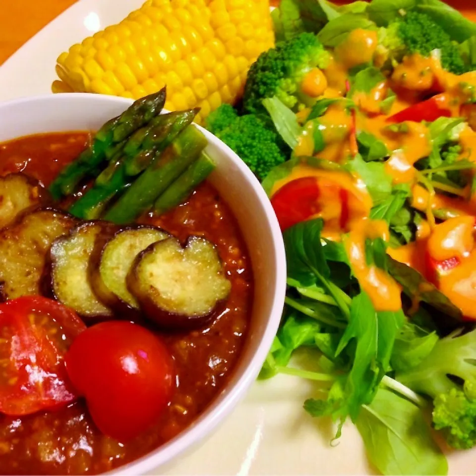 夏野菜のキーマカレー。チーズナンで戴きました。|chacoさん