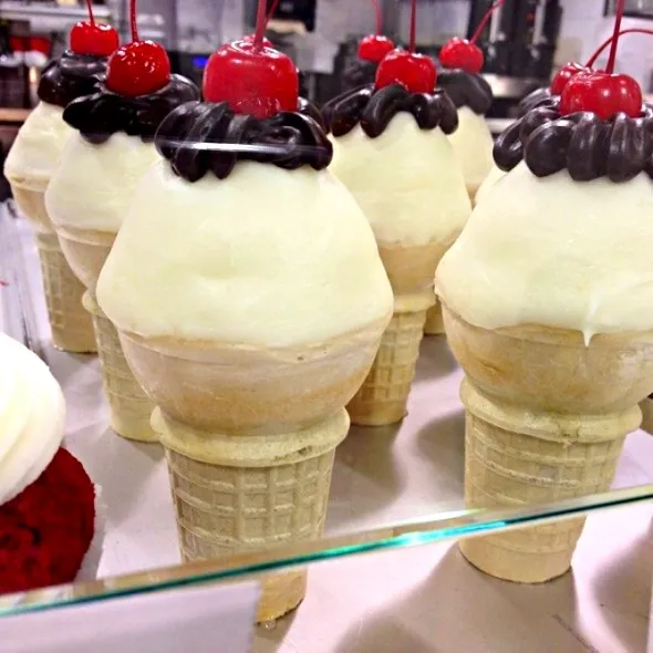 Snapdishの料理写真:Ice Cream Cone Cupcakes|Romeoさん