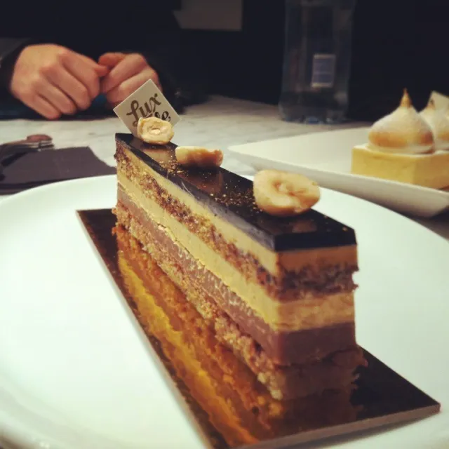 hazelnut crumble base, banana ganache between a double salted caramel layer with a chocolate top.|melbourne, australiaさん