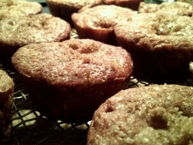 Peach, rhubarb & ginger muffins|Dan Zarinさん