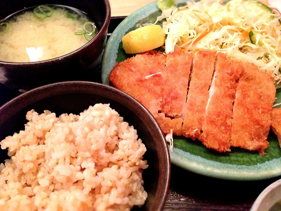 ちょっと疲れ気味。なのでガッツリランチ。これで¥600って安いね。食べ切れず。|うきさん