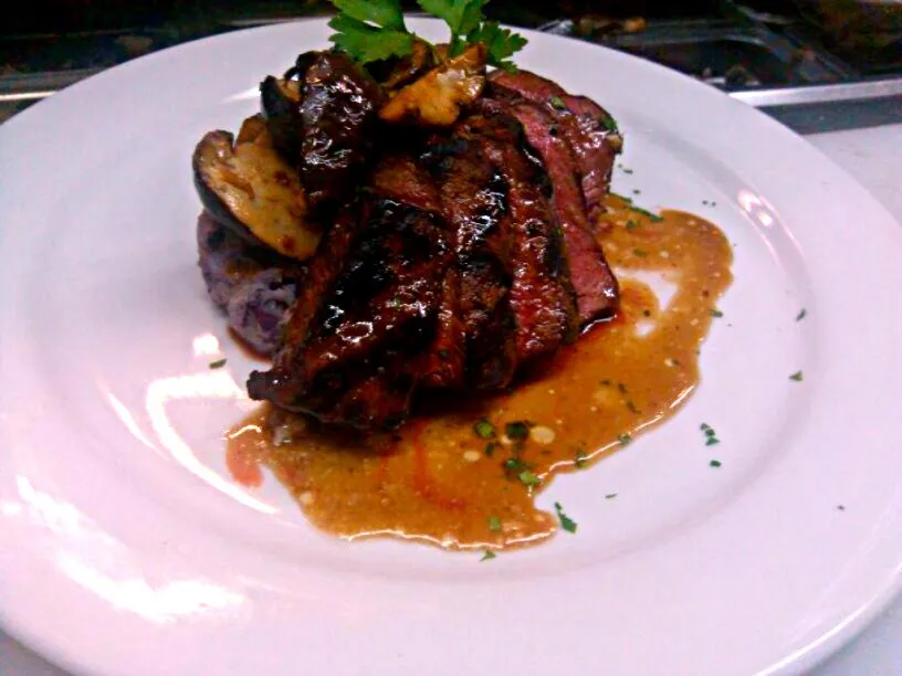 Grilled flat iron steak, fresh porcini mushrooms, Demi-glaze|monica szepesyさん