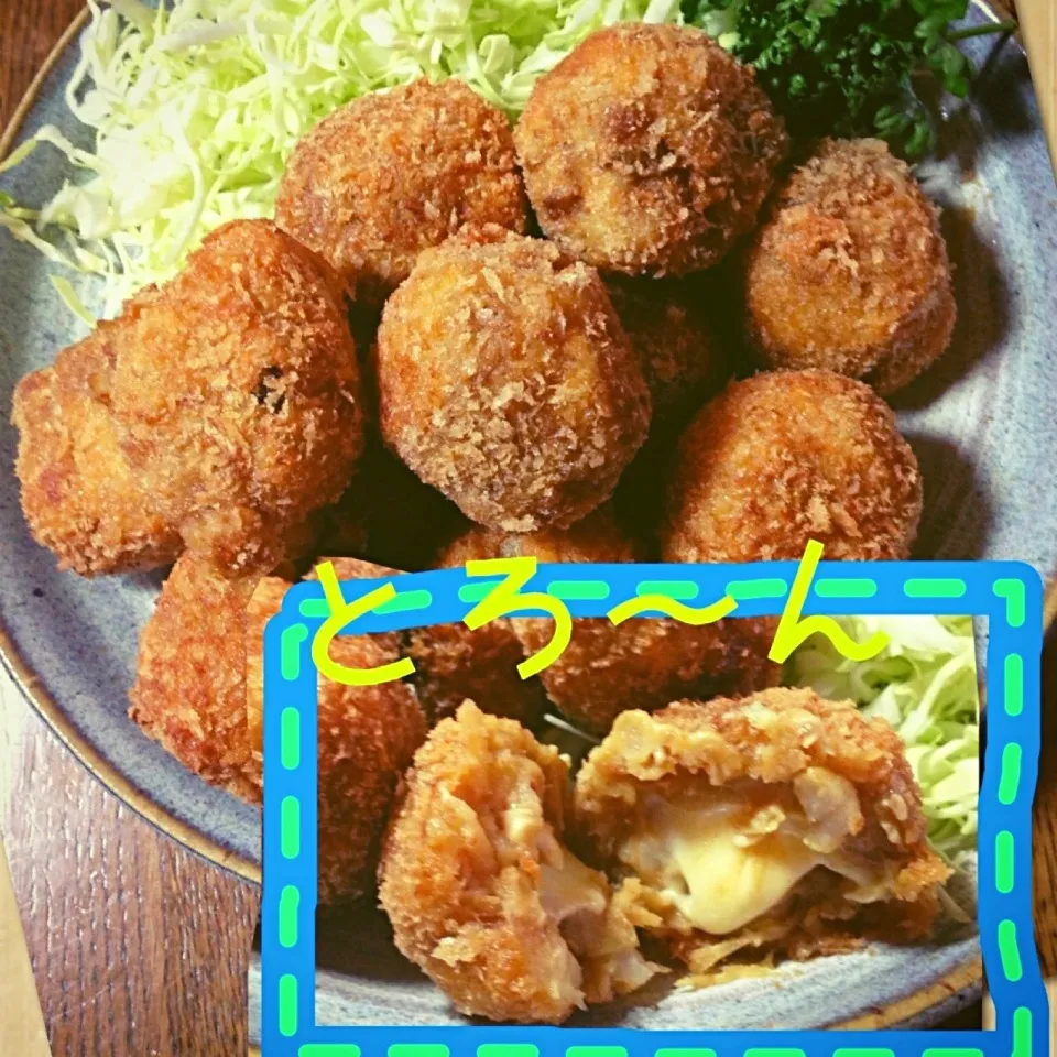 Snapdishの料理写真:残りカレーチーズinコロッケ|きょうこさんさん