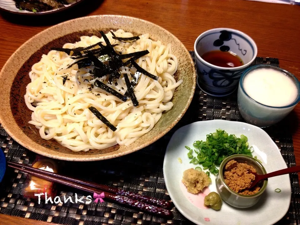 水沢うどんの冷やしザルうどん|かまさん