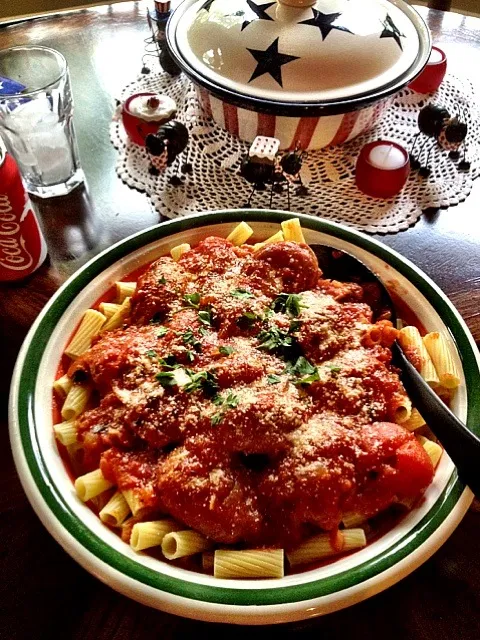 Snapdishの料理写真:Meatballs and Rigatoni|Sarah Althoffさん