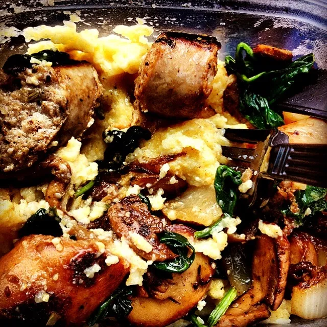 Italians sausage, spinach and mushroom with creamy ricotta polenta.|Sarah Althoffさん