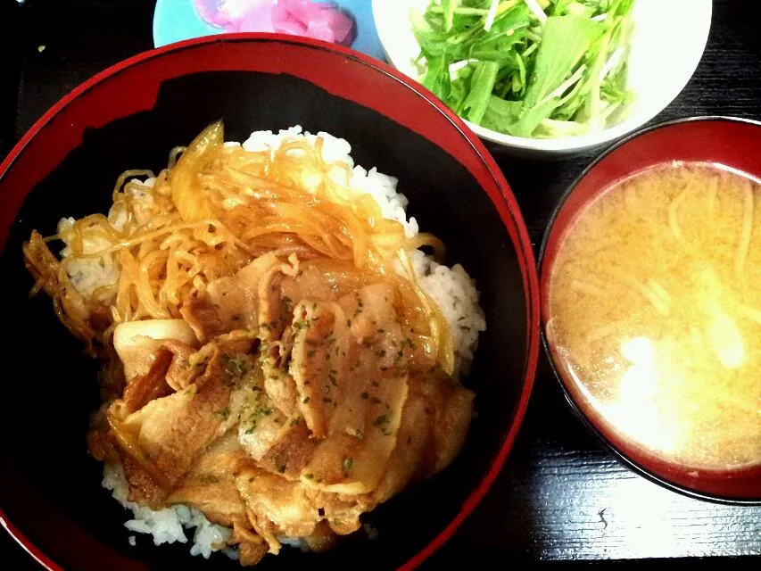 Snapdishの料理写真:豚すき丼|寝寝さん