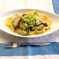 Snapdishの料理写真:ナスと枝豆のチーズパスタ|七三ちよさん