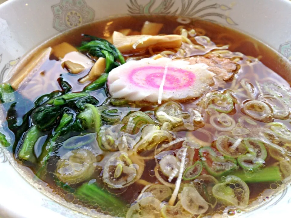 Snapdishの料理写真:今日の社食はしょうゆラーメン。290円。|ルーア・ブランカさん