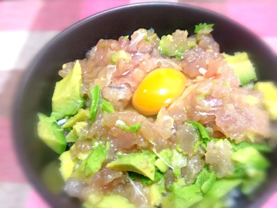 アボカドマグロ丼|離乳食完了期 1歳さん