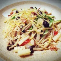 Snapdishの料理写真:オクラと山芋のネバネバpasta|Seiyaさん