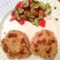 Tuna cakes w/cucumber&tomato salad|Carrieさん