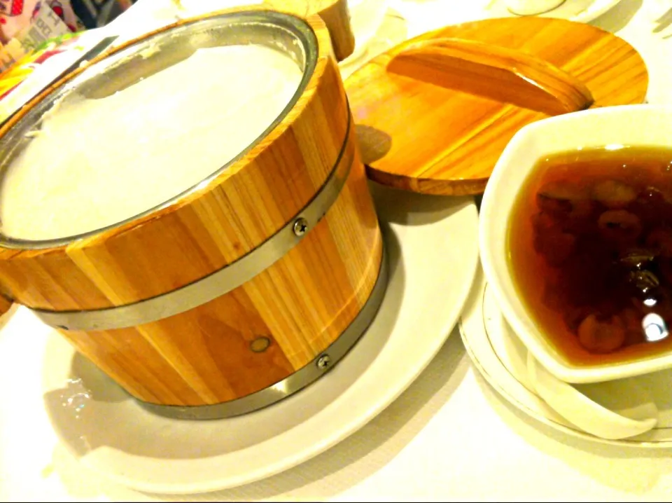 Bean curd pudding with sweetened longan & beans|skyblueさん