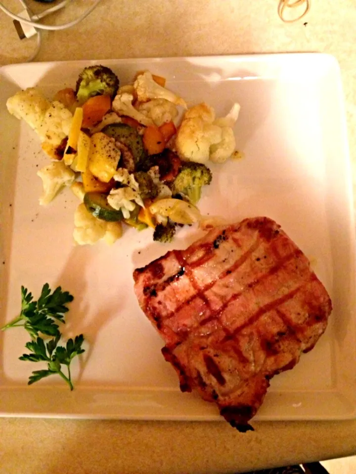 Snapdishの料理写真:Pork chop & Veggies|ablasek17さん