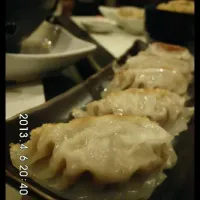 Snapdishの料理写真:gyoza|doresalyn calunsagさん