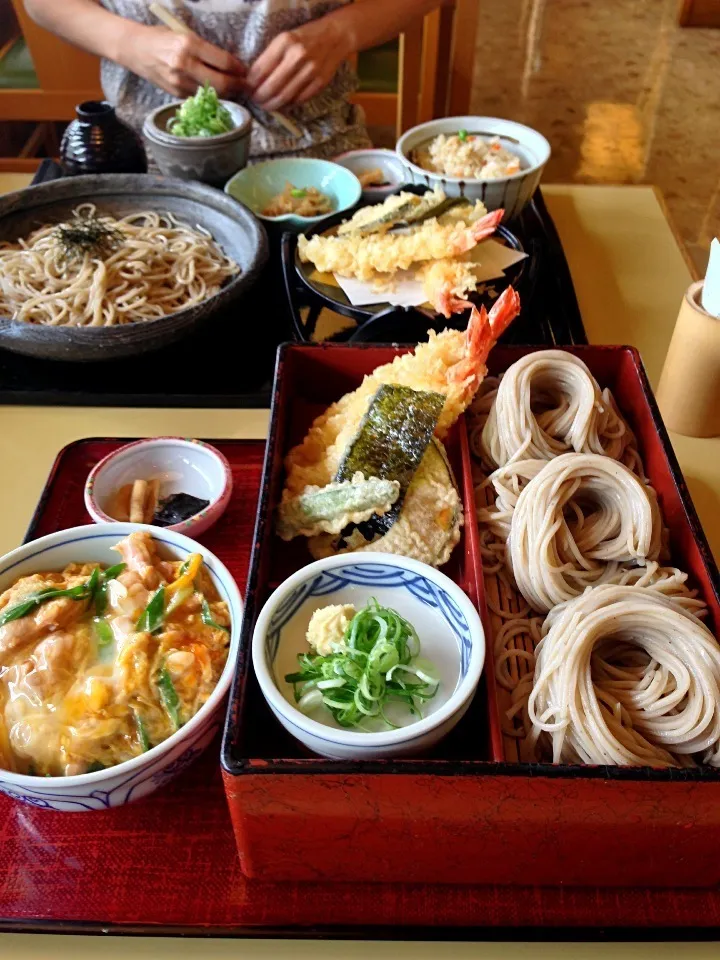 天ぷら蕎麦、ミニ親子丼|ひろすぃーさん