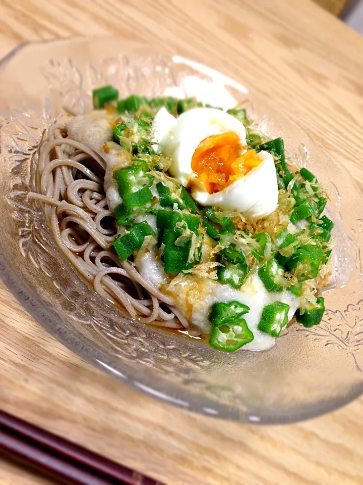 ネバネバ涼蕎麦の温玉のせ|ゆきぼぅさん