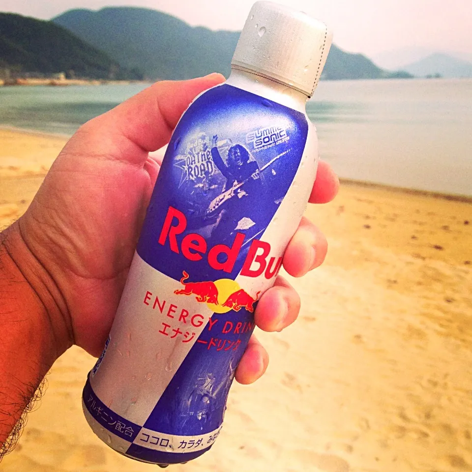 Red Bull 💪|Mine Fernandoさん