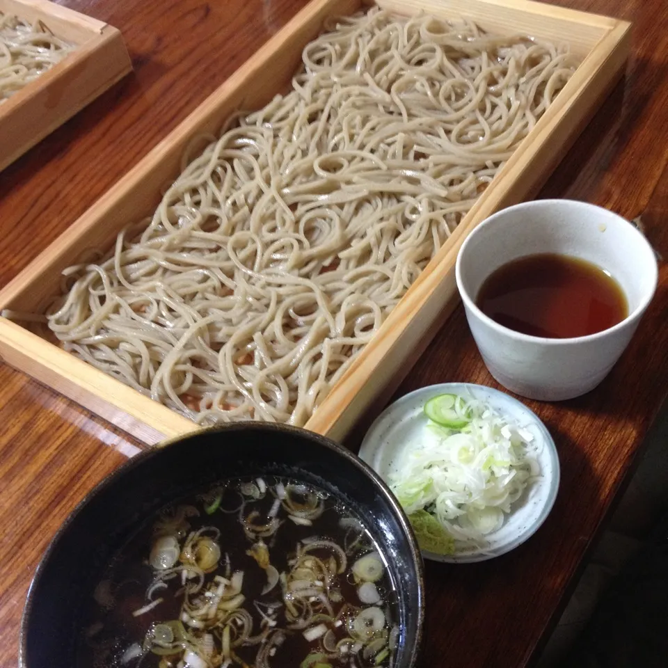 Snapdishの料理写真:板そば（大）と、あたたかい鳥つけ汁|そらまめさん