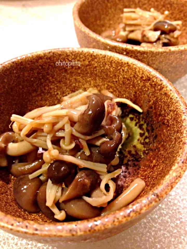 Soy sauce Marinade mushroom - きのこおかか煮|chitopilitaさん