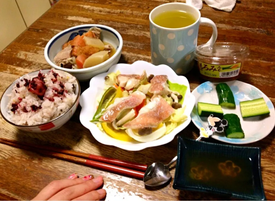 H25.6.9  晩ご飯♪|小林美緒さん