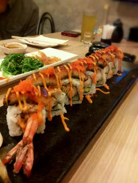 golden roll
Ebi tempura with ebikko and unagi
omg!delicious combination|joey limさん