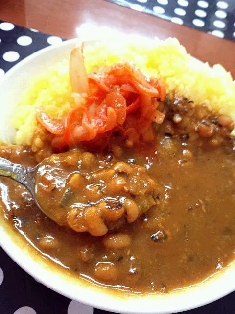 まかない『ロビアカレー』(○´∀｀○)|インド料理ガンディ2さん