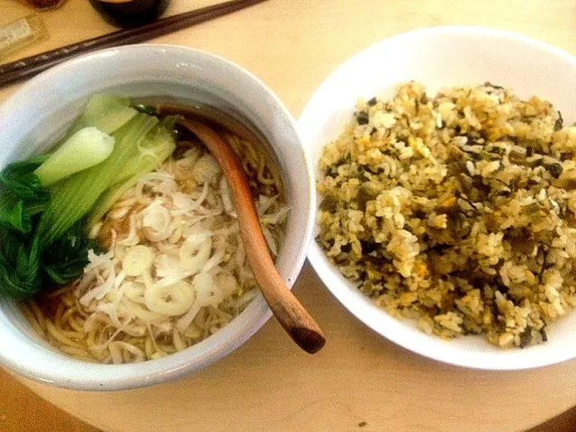 醤油ラーメンと高菜炒飯|tanissandoroさん