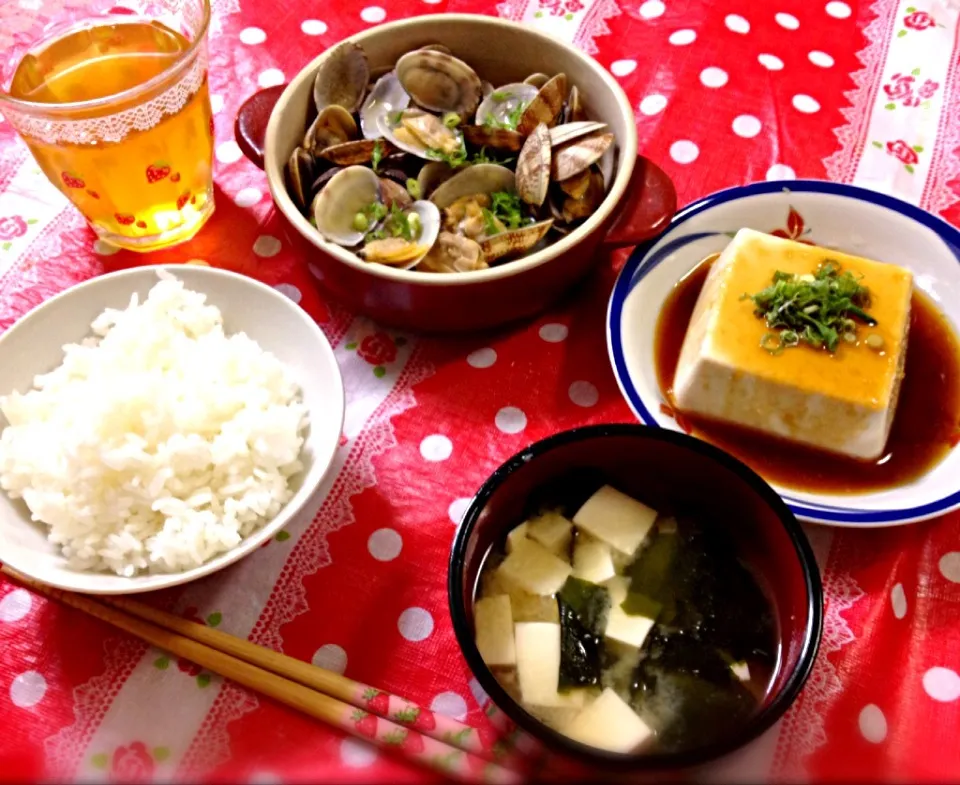 あさりの酒蒸し他。|まゆゆさん