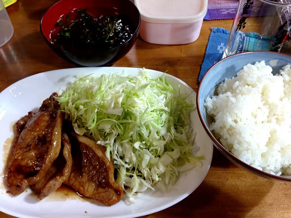 豚生姜焼き、もずくスープ*\(^o^)/*|すかラインさん