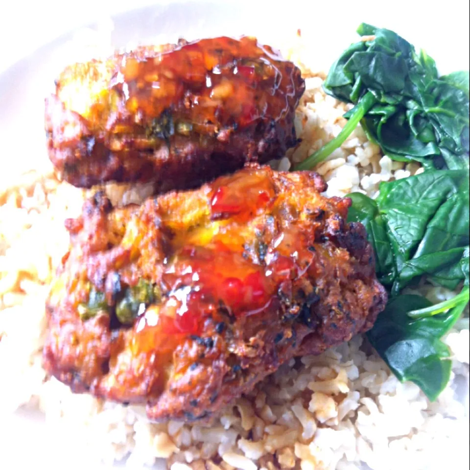 Vegetable Pakoras with Spinach, Brown Rice and sweet chilli sauce|Nicole Avisさん