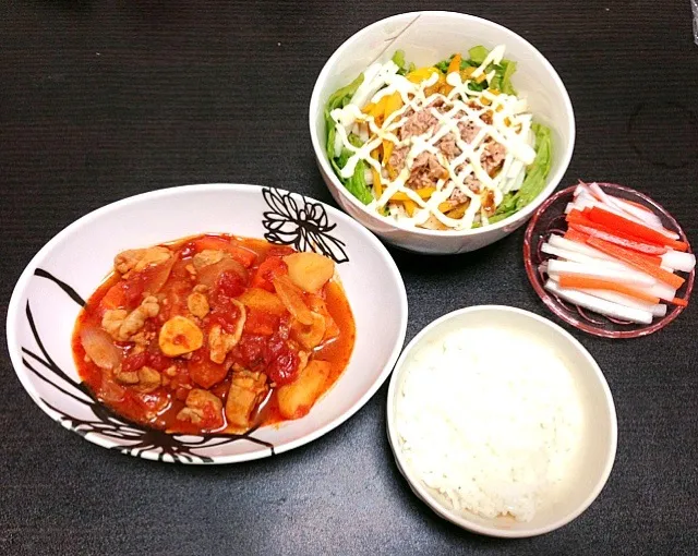 鶏と野菜のトマト煮込みとツナ大根サラダと手づくりピクルス|みくみく弁当さん