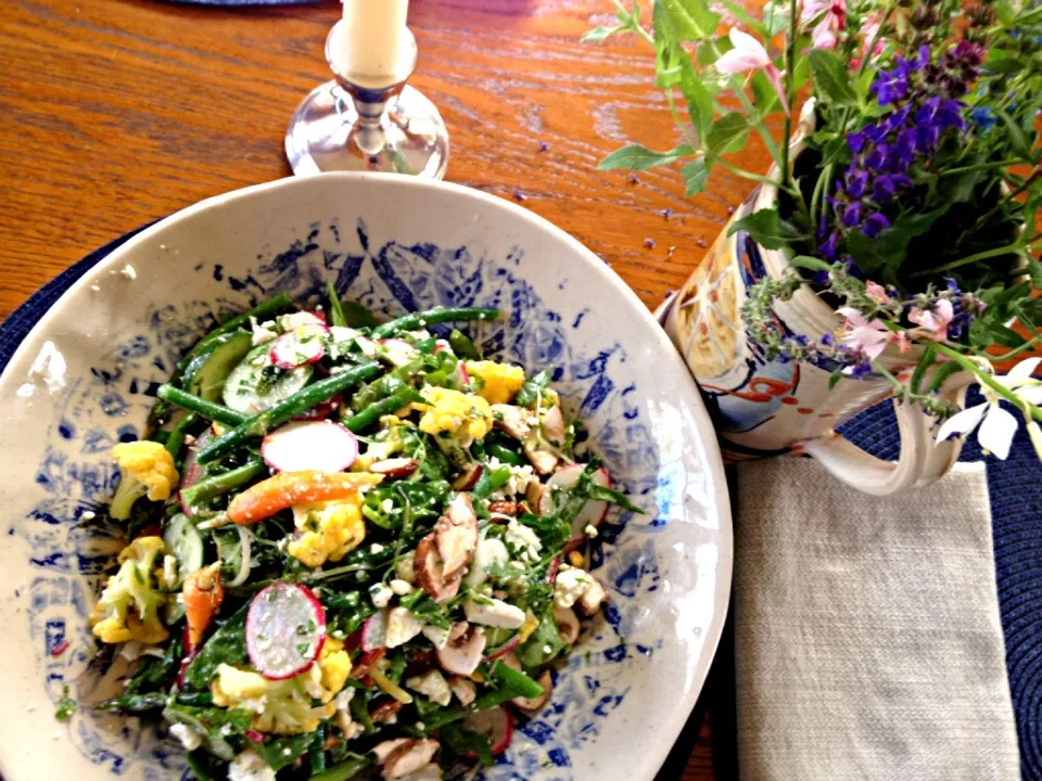 farmer market salad with everything|Matthew Cashenさん