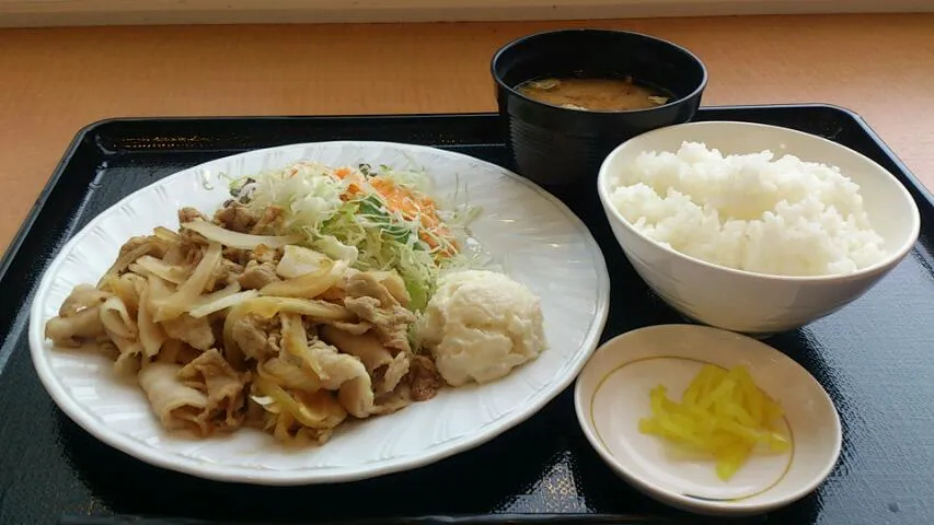 しょうが焼き定食|桂 恵里さん