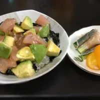 アボカドとマグロ丼・きゅうりの生ハム巻|ゆいさん