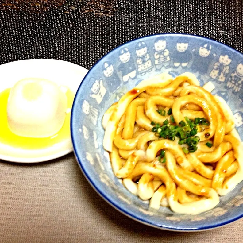 Snapdishの料理写真:伊勢うどん・お豆腐塩とオリーブオイルで|美也子さん