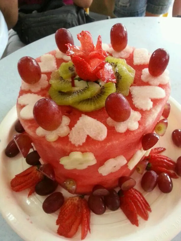 Snapdishの料理写真:waifong's watermelon fruit cake|yapさん