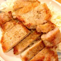 ポークソテー sautéed pork