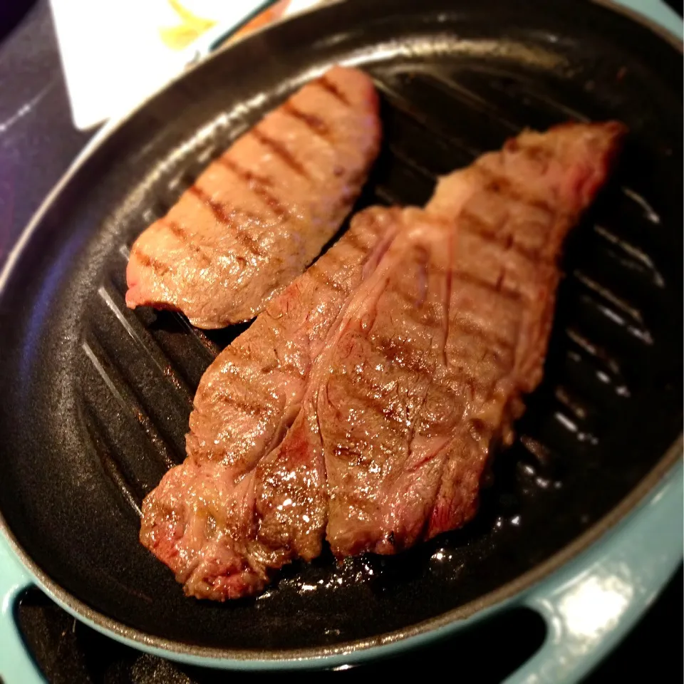 ルクルーゼのグリルでステーキ焼いてみましたが。うま！|takarkiさん