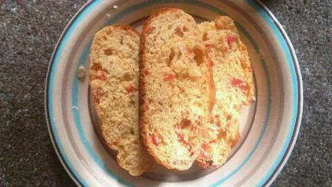 red pepper and brie sourdough loaf|harry masonさん