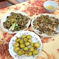 Rare goat-meat and fried goat-meat|Tibieber Nguyenさん