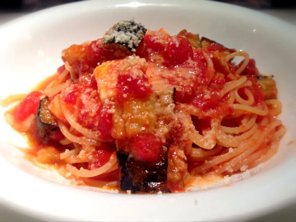 茄子とトマトソースのパスタ♪|tku🍅🍝🍜🍝🍜🍝🍅さん