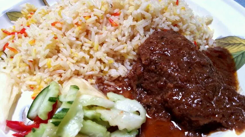 Snapdishの料理写真:Malaysian Dish (Bariyani Rice with Beef)|Ila Al Fattahさん