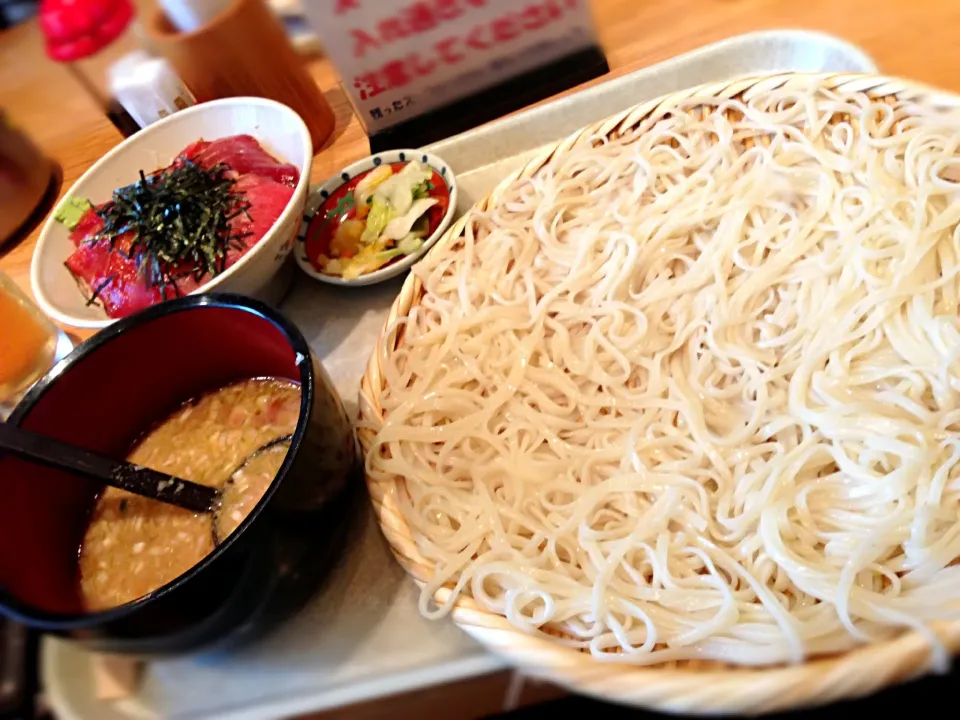 稲庭うどん 中  ミニづけまぐろ丼 1200円|Toshiyukiさん