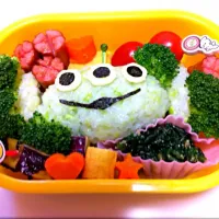 Snapdishの料理写真:遠足弁当 2012秋 リトルグリーンメン|ともさん