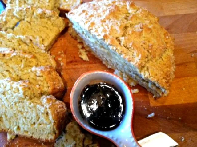 Irish Soda Bread with Guinness Reduction Sauce|lindsay robesonさん