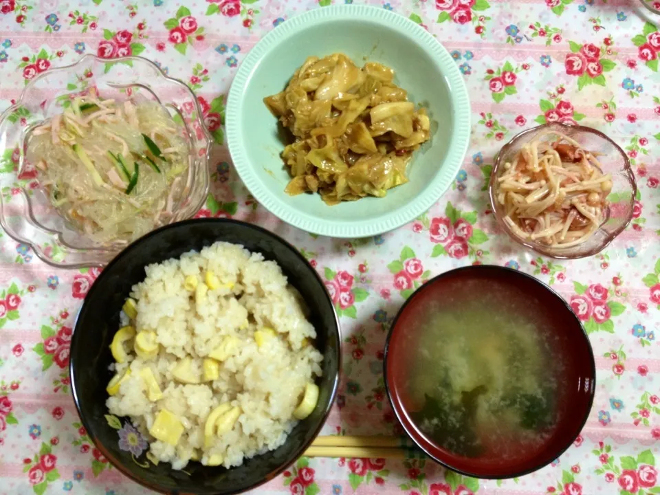 たけのこご飯、キャベツの炒め物、春雨サラダ、えのきの梅和え、味噌汁|まゆめろさん