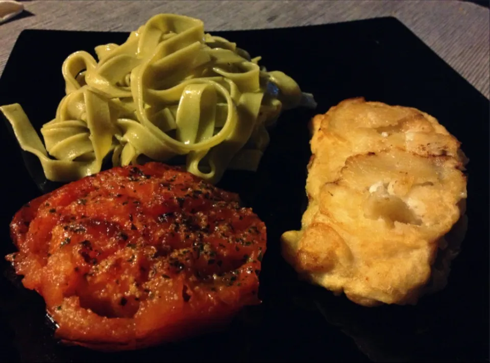 Tempura Monkfish with Spinach Noodles and specied Tomatoe.|De Pupesさん