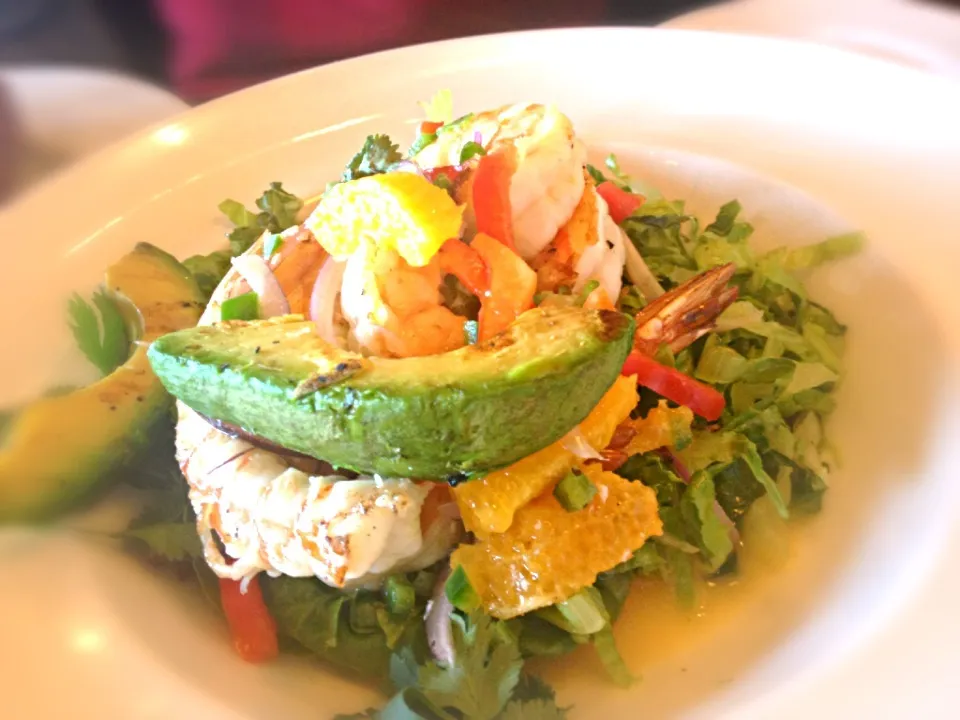 Shrimp and avocado,fragrant citrus,with sherry vinegar, olive oil, parsley, basil, salt and pepper|FRさん